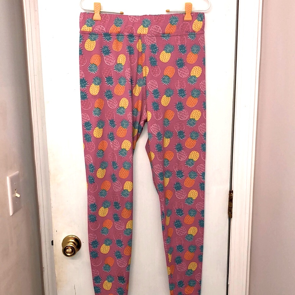 Simply Southern Plus Size Leggings.